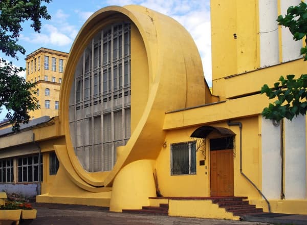 Экскурсия для людей и их собак. Дангауэровка – реализованная утопия авангарда