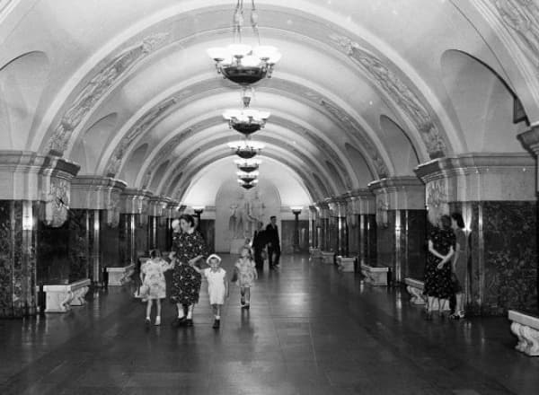 Курс лекций по архитектуре московского метро в МУАРе