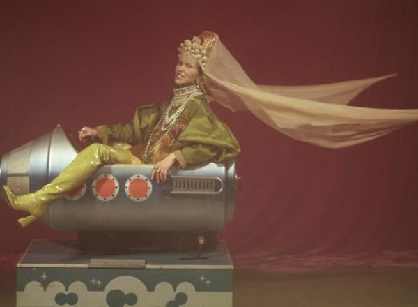 Выставка Юлдус Бахтиозиной «Игра без слов. Художественные миры Юлдус Бахтиозиной» Выставка Юлдус Бахтиозиной «Игра без слов. Художественные миры Юлдус Бахтиозиной»