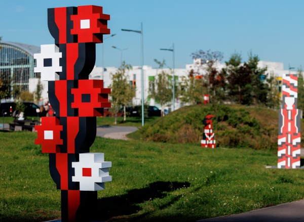 Седьмой ежегодный фестиваль паблик-арта «Здесь и Сейчас» Седьмой ежегодный фестиваль паблик-арта «Здесь и Сейчас»