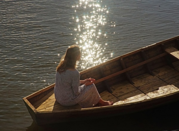 Совместная выставка Дарьи Клементьевой и Анны Кириллиной «Глубоко» Совместная выставка Дарьи Клементьевой и Анны Кириллиной «Глубоко»