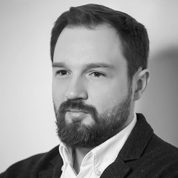 Эрик Валеев