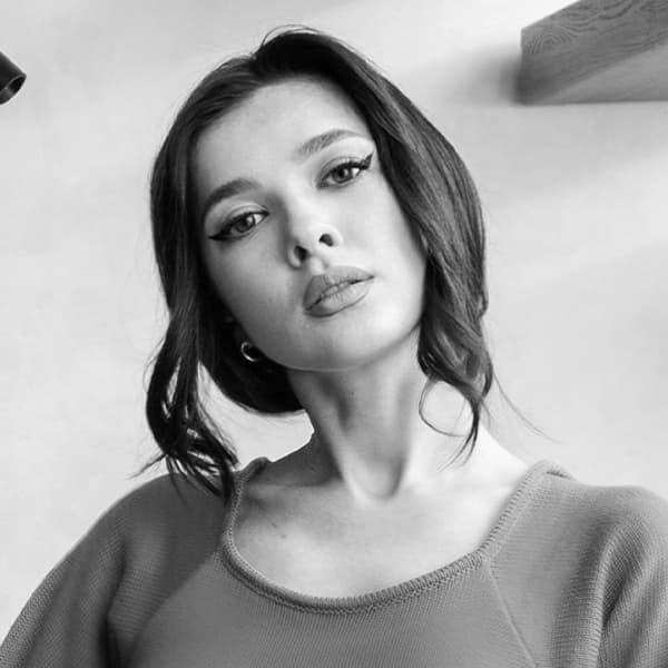 Лили Кайсарова, Sloyarch