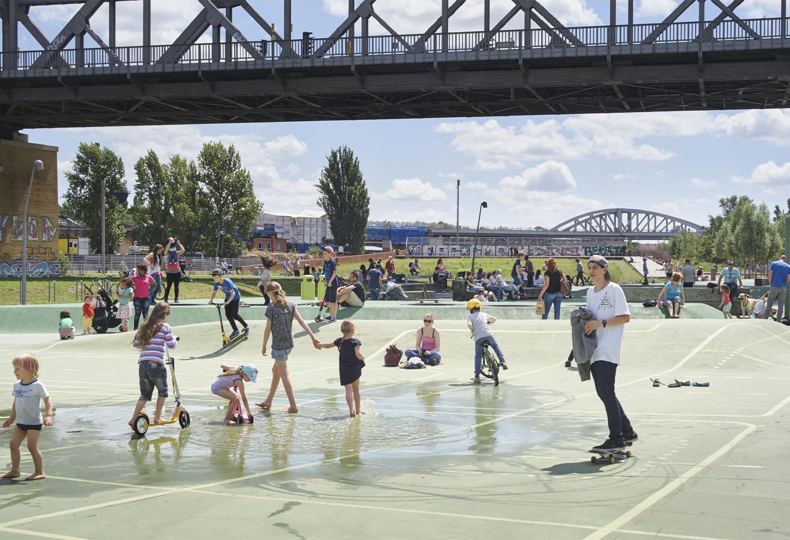 Gleisdreieck Westpark in Berlin. Photo: Julien Lanoo and Leonard Grosch, Thomas Rosenthal (Aerial images)