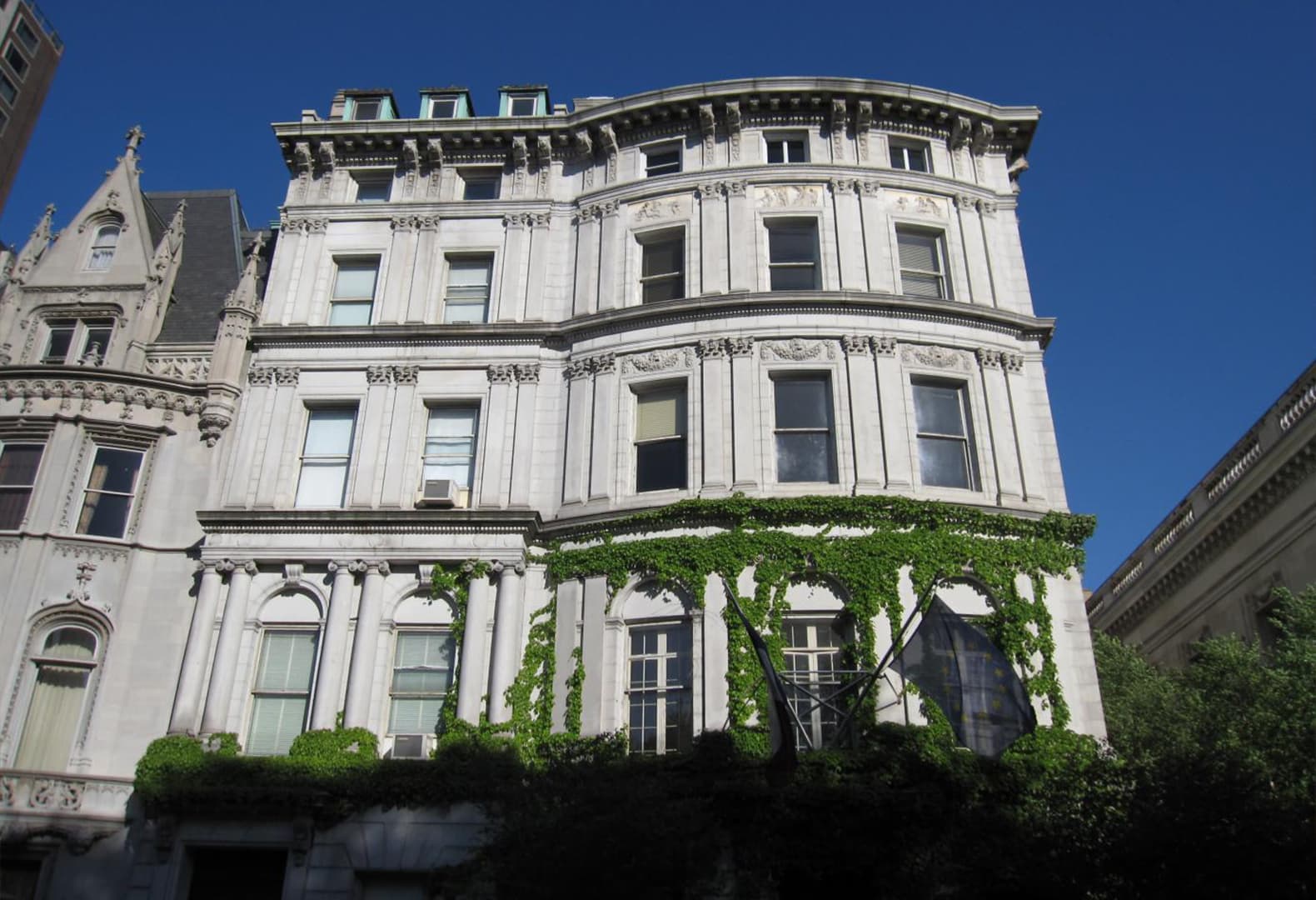 Особняк Хелен Хэй Уитни. Фото: Villa Albertine