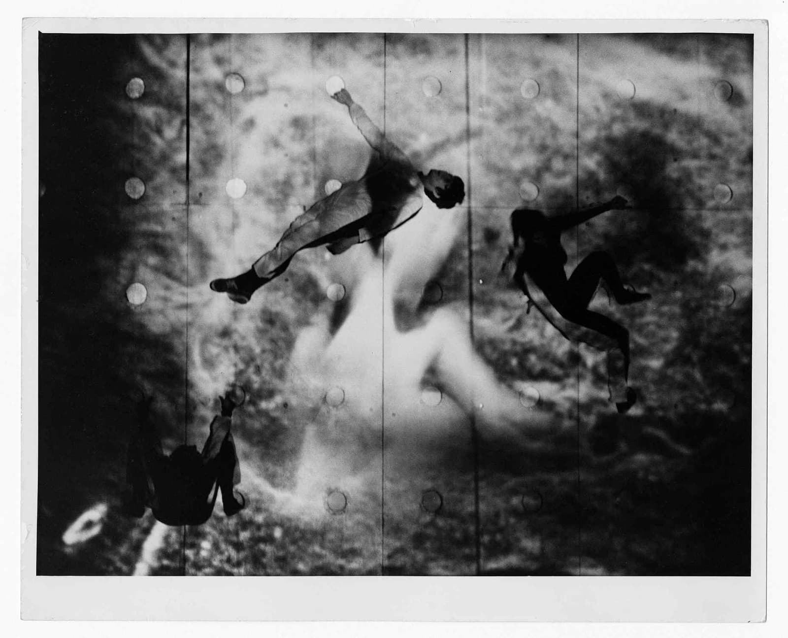 Работы Триши Браун. Фото: Peter Moore, Northwestern University. Trisha Brown Dance Company