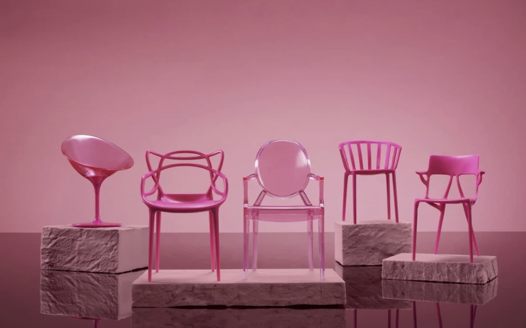 Kartell в стиле Барби: коллаборация мебельного бренда и компании Mattel