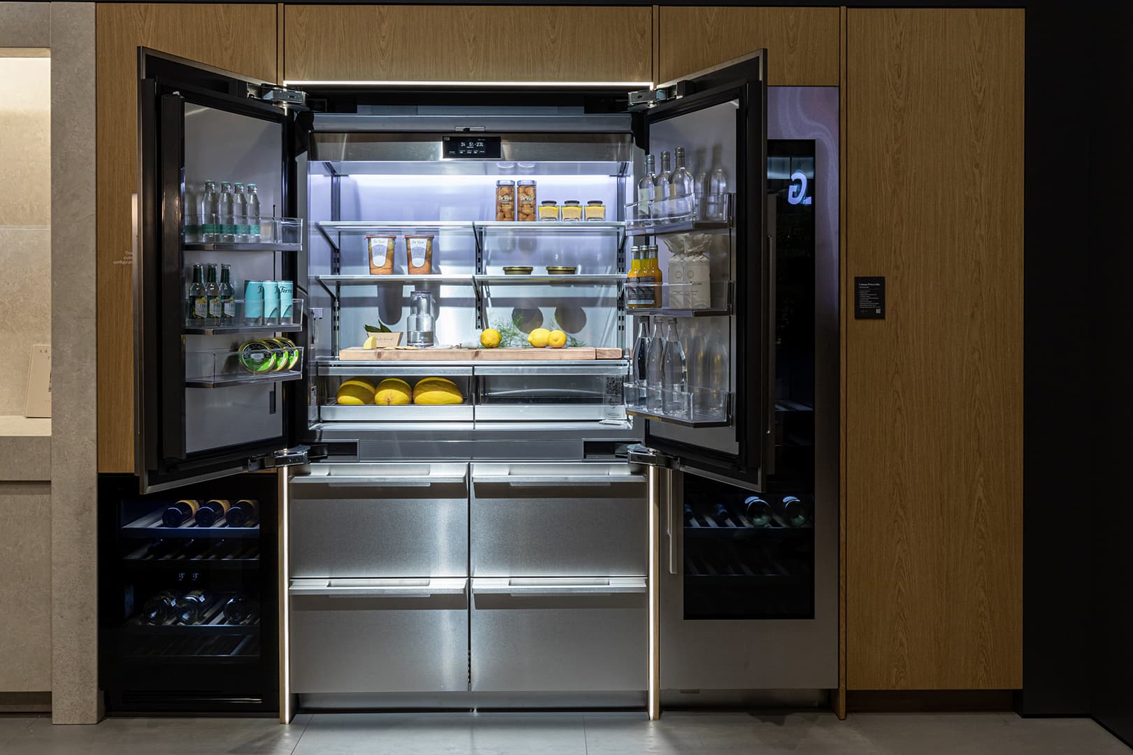 10 новинок с выставки кухонь EuroCucina 2024