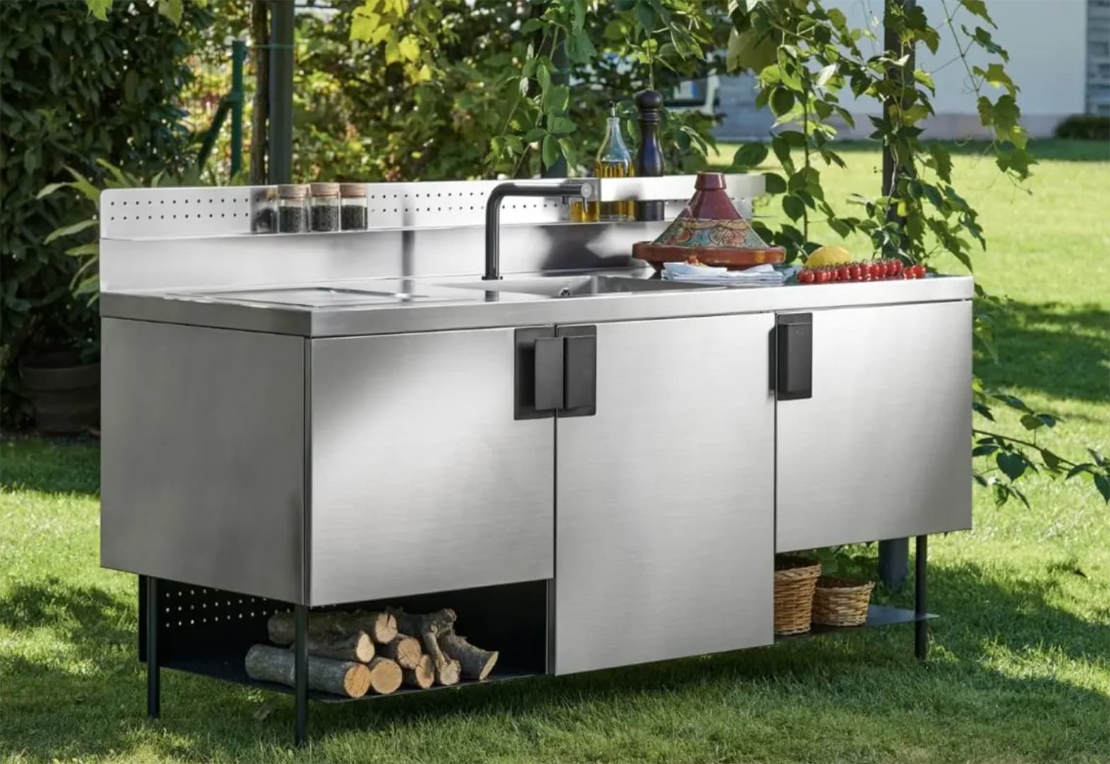 10 новинок с выставки кухонь EuroCucina 2024