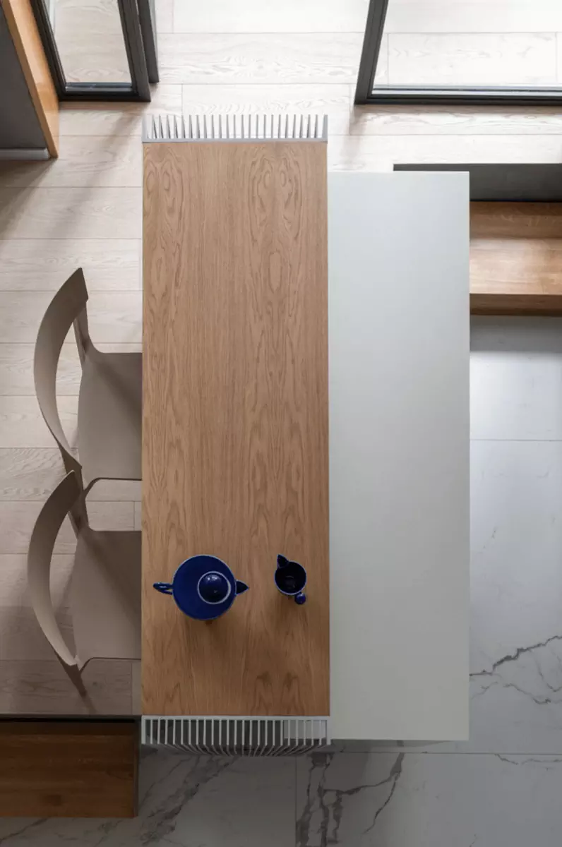 Дополнительный этаж и бетонные поверхности в интерьере небольшой московской квартиры – проект Наталии Рыбаковой