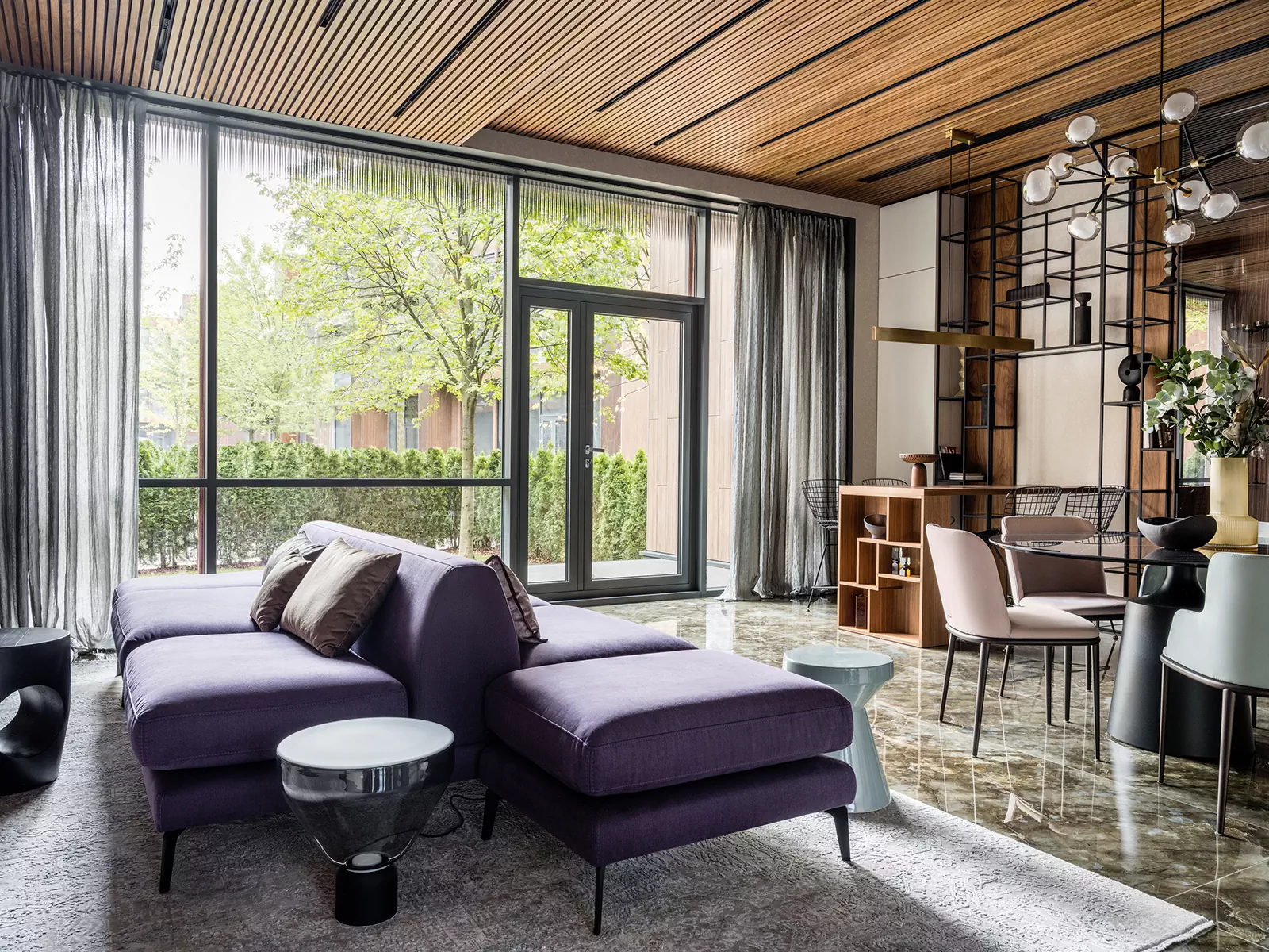 Нестандартный интерьер семейного дома с поэтажным зонированием — проект Инны Кулаченко