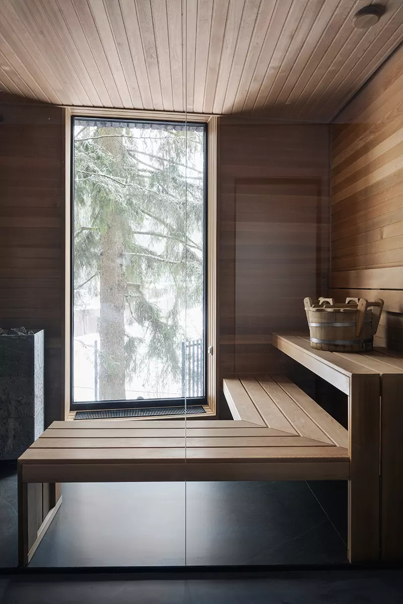 Два камина и просторные веранды в интерьере загородного дома для московской семьи — проект Аны Сергиенко