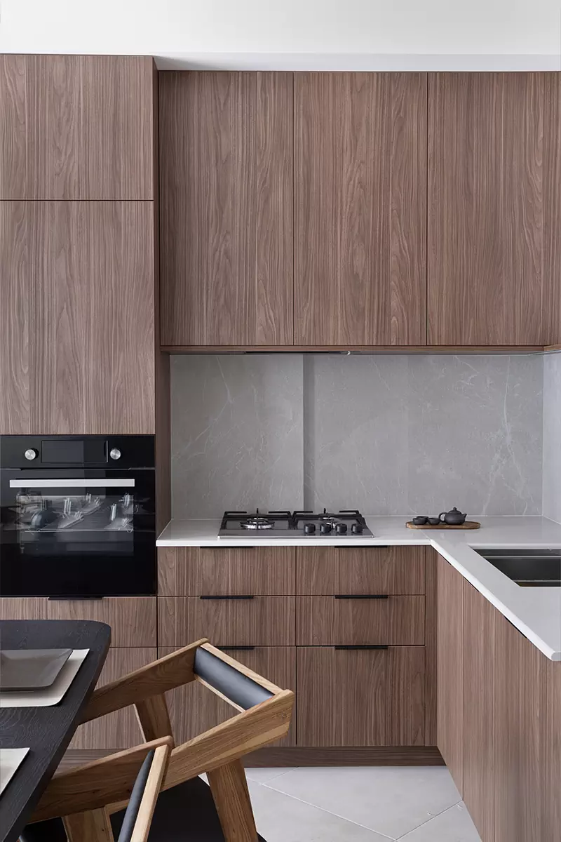 Дух грузинской природы в сдержанном интерьере квартиры для сдачи в аренду – проект Дарьи Ипатьевой