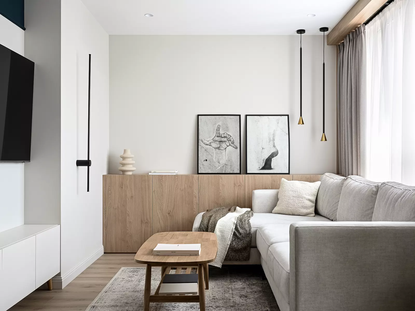 Теплая древесина и оттенки леса в интерьере небольшой минской квартиры – проект студии ESTE Design