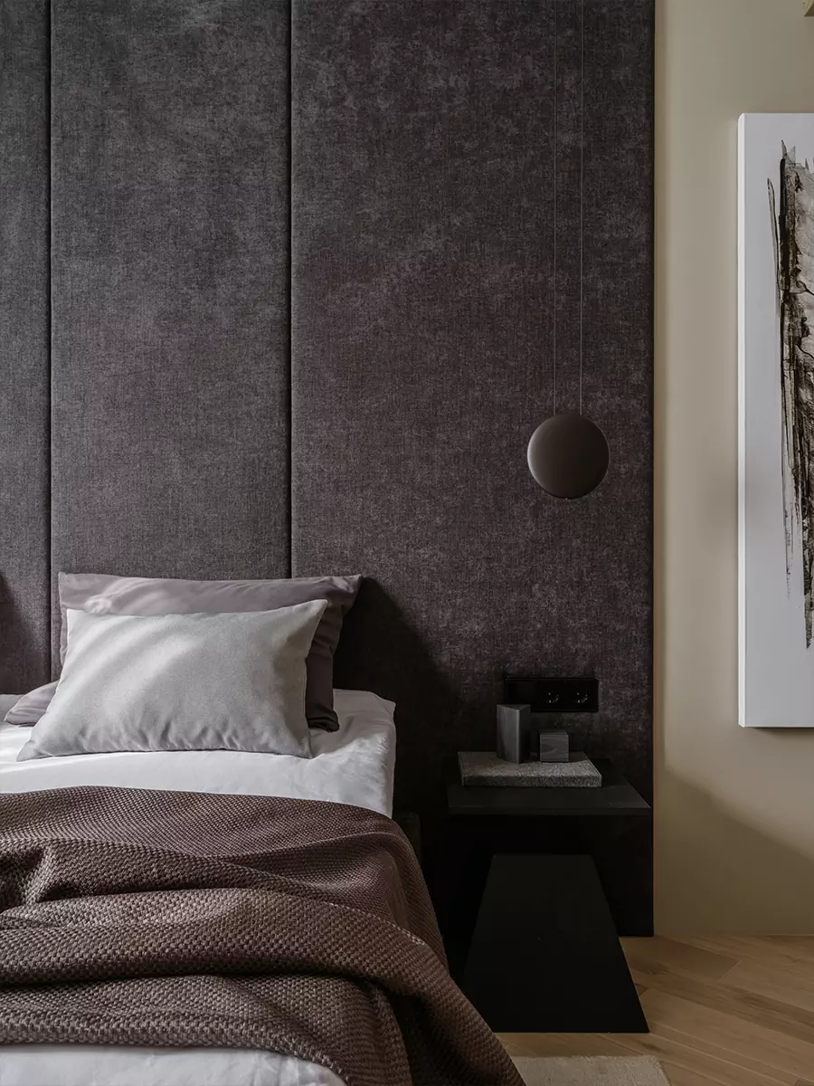 Строгие линии и минималистичная цветовая гамма в интерьере семейной квартиры — проект архитектурной студии FORMA