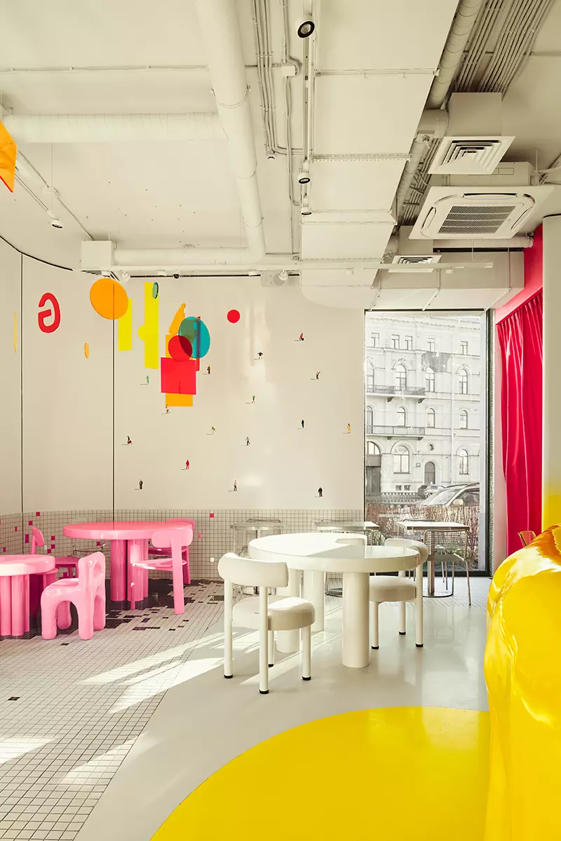Баланс игривости и элегантности в ярком интерьере петербургского кафе — проект KIDZ