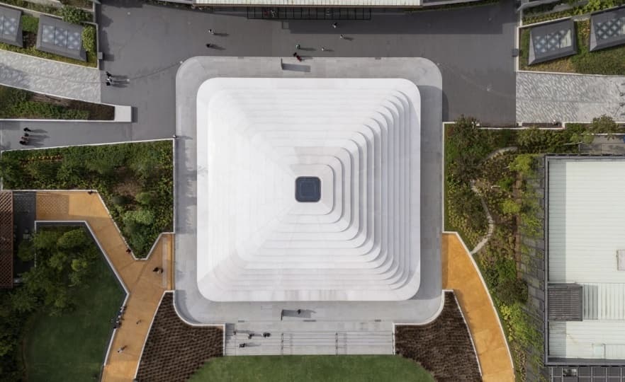 В Малайзии открылся первый Apple Store