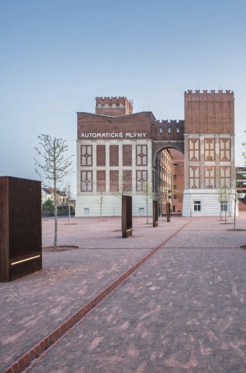 Prokš Přikryl Architekti преобразовали старинную мельницу в культурный центр