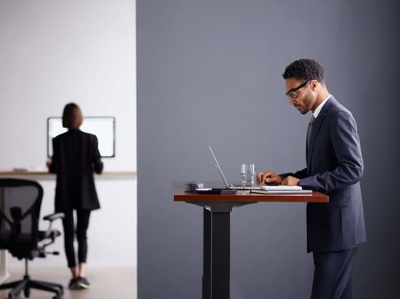 Herman Miller представляет умные столы Herman Miller представляет умные столы