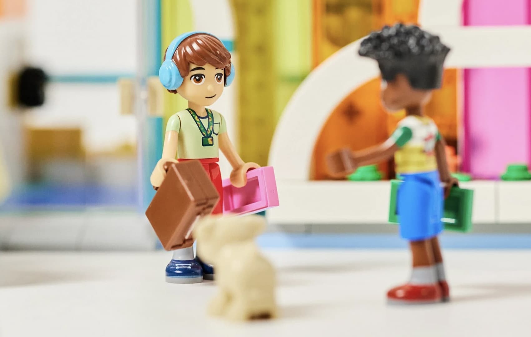 Lego сделал фигурки со знаком «Подсолнух скрытой инвалидности»