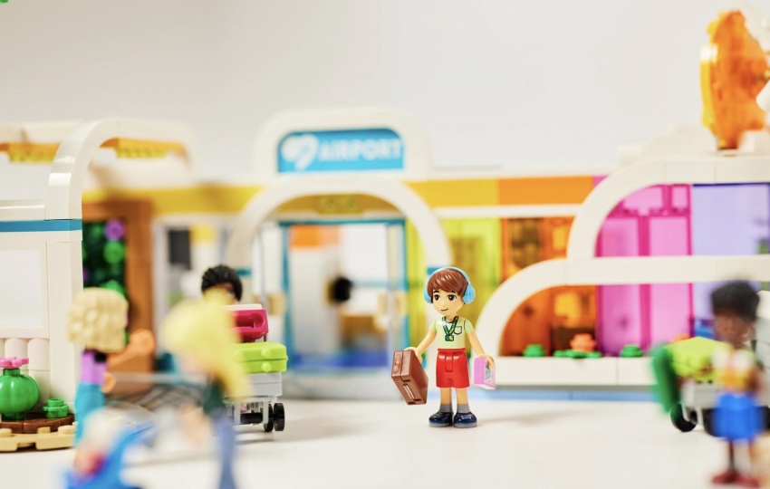 Lego сделал фигурки со знаком «Подсолнух скрытой инвалидности»