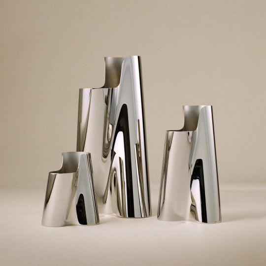 Вазы Georg Jensen, которые раскрывают красоту цветов
