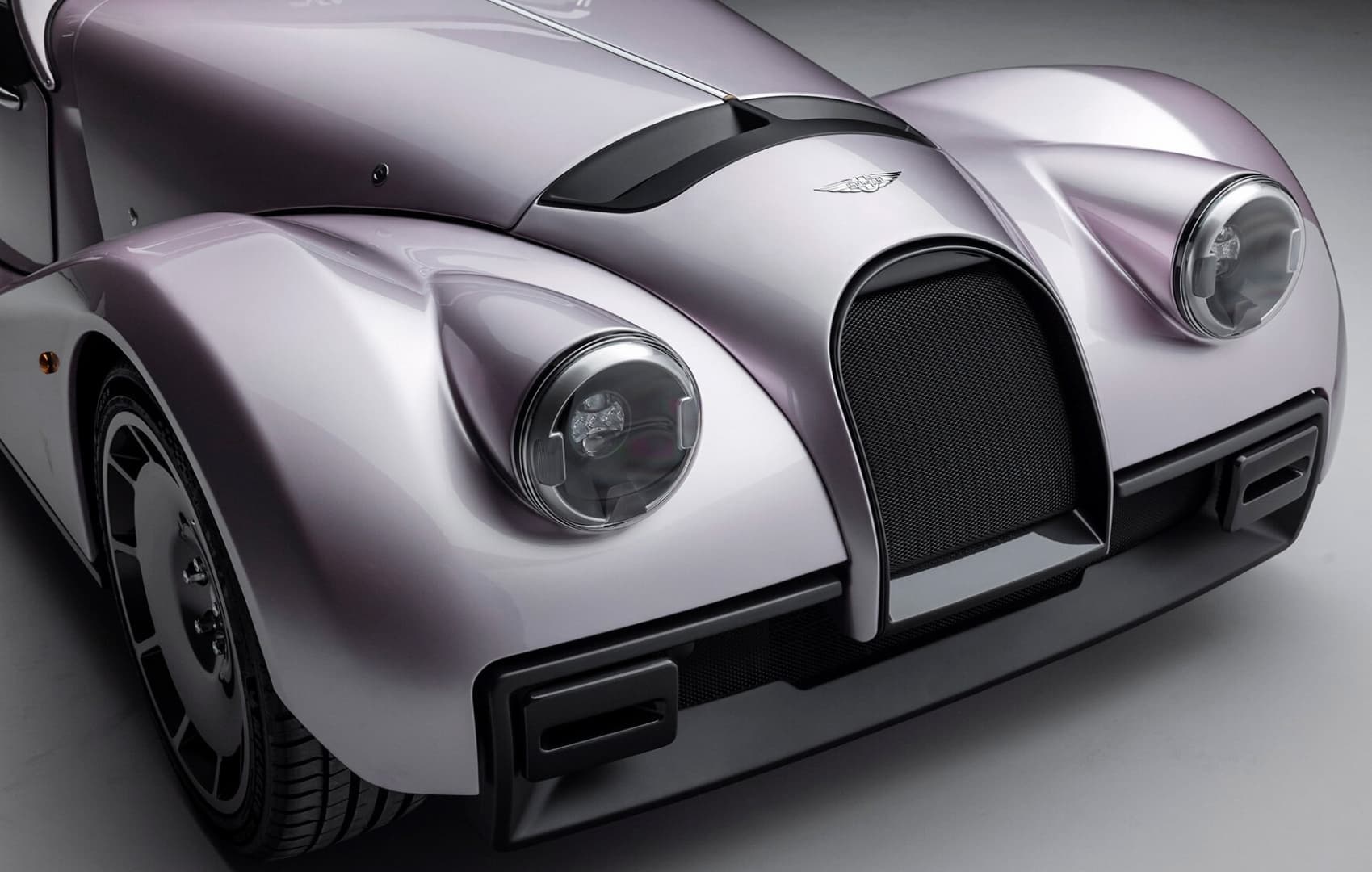Morgan Motor представил спорткар в классическом стиле