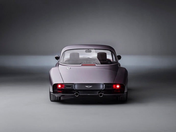Morgan Motor представил спорткар в классическом стиле