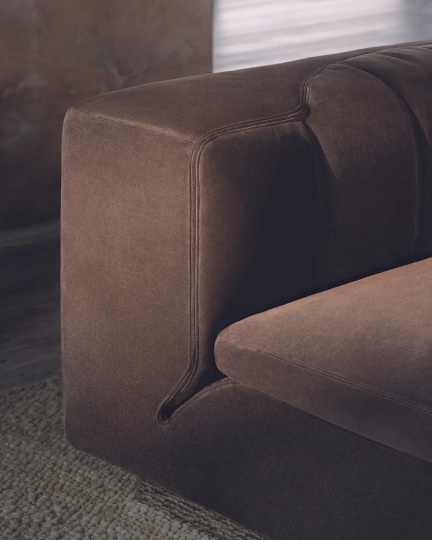 Ханнес Пир создал диван для Minotti