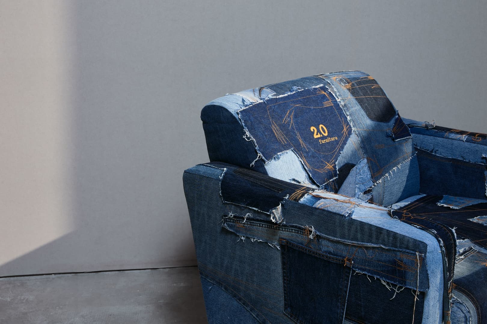 Апсайкл-бренд Два Ноль запустил линию мебели 2.0furniture