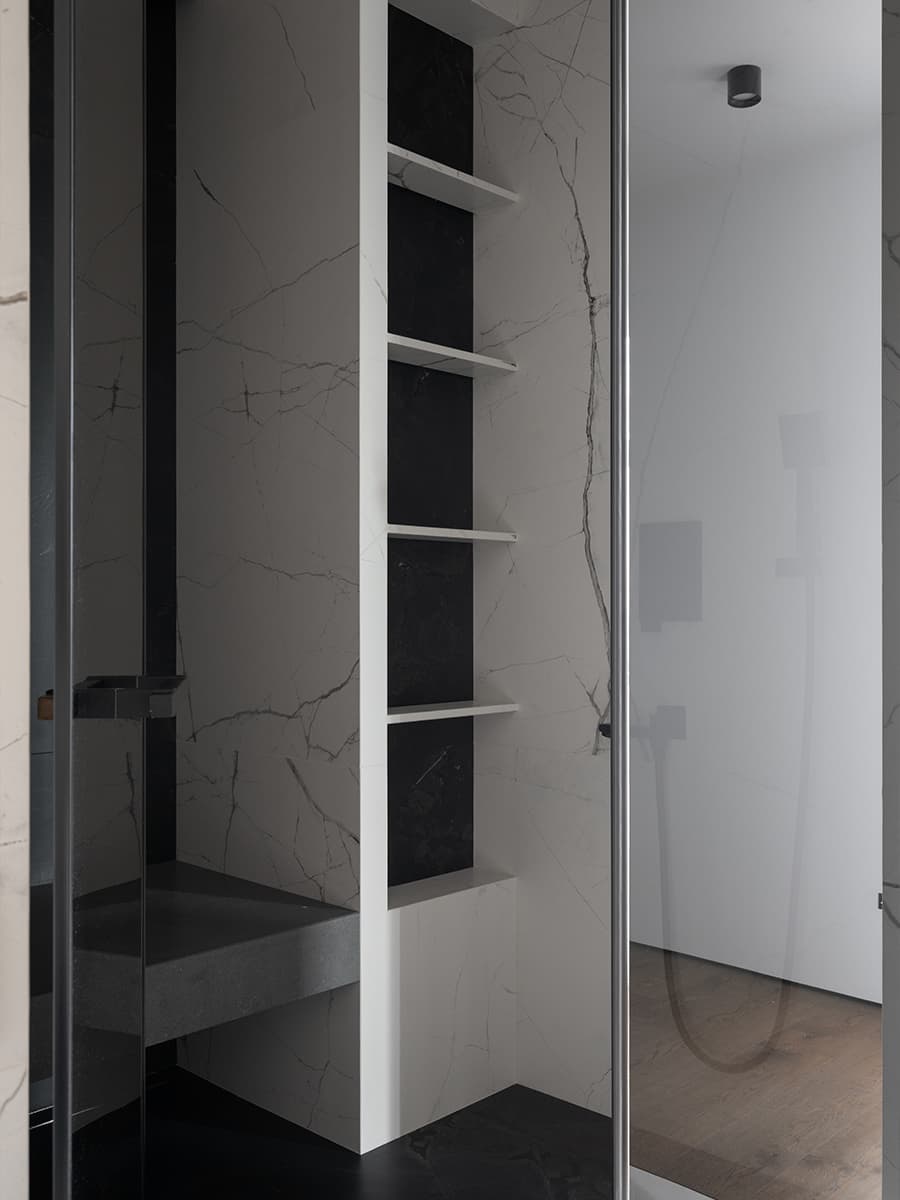 Двухуровневая квартира с полноценным мастер-этажом — проект студии дизайна «Сфера»