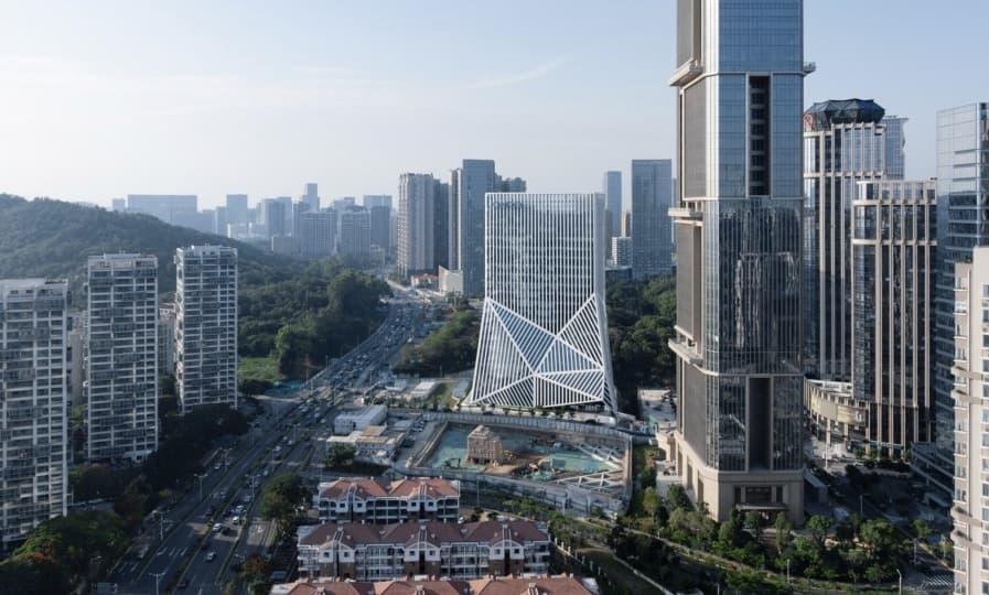 OMA построила офисное здание в Китае, вдохновленное горным ландшафтом