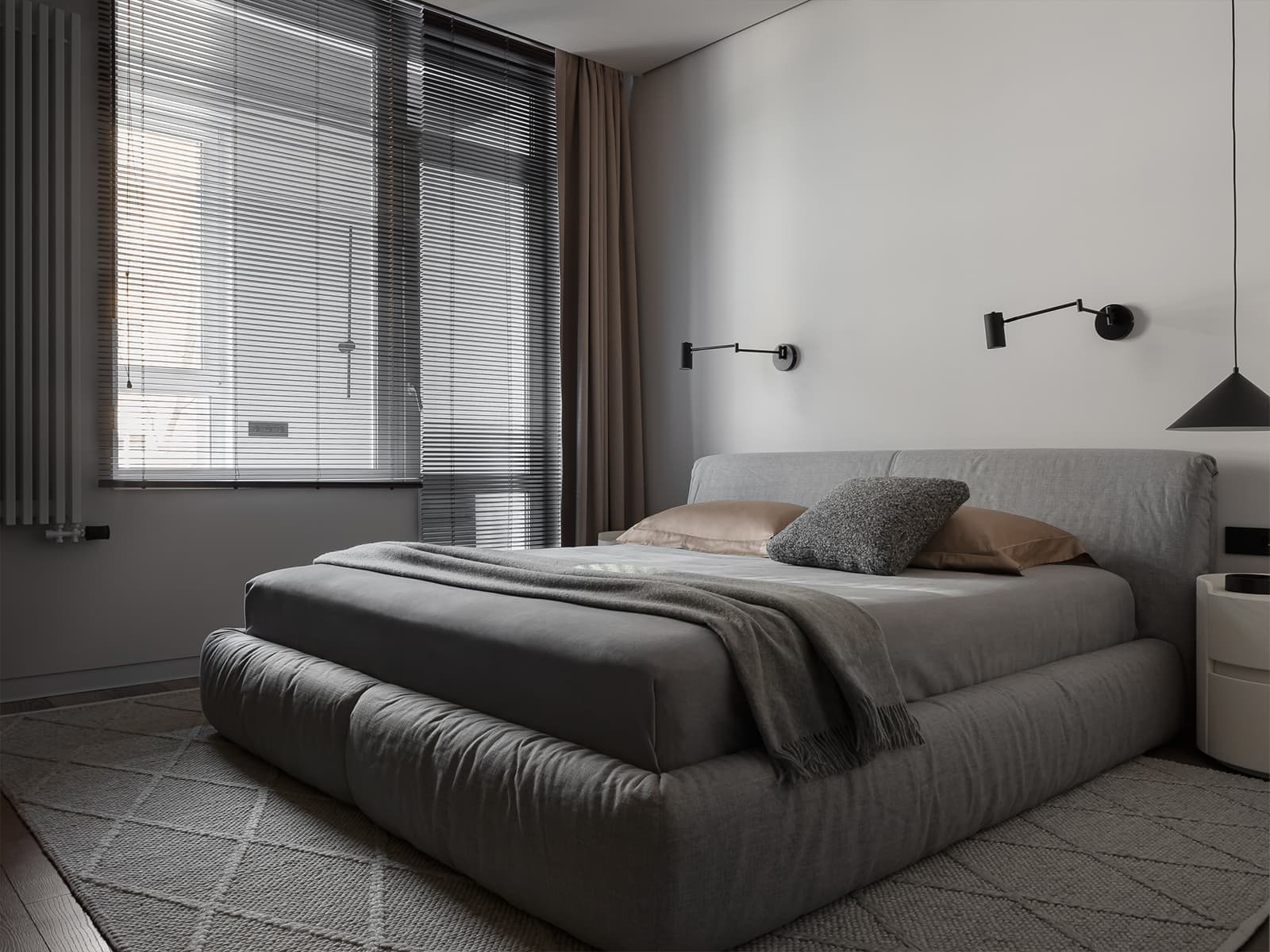 Радиусные перегородки в умиротворяющем интерьере для семьи — проект студии интерьерного дизайна STUDIO WHITE DESIGN