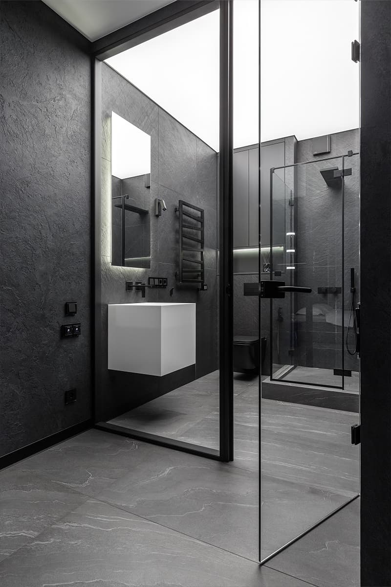 Голубое стекло и ощущение воздуха в современном интерьере для студента — проект design studio Galitarova