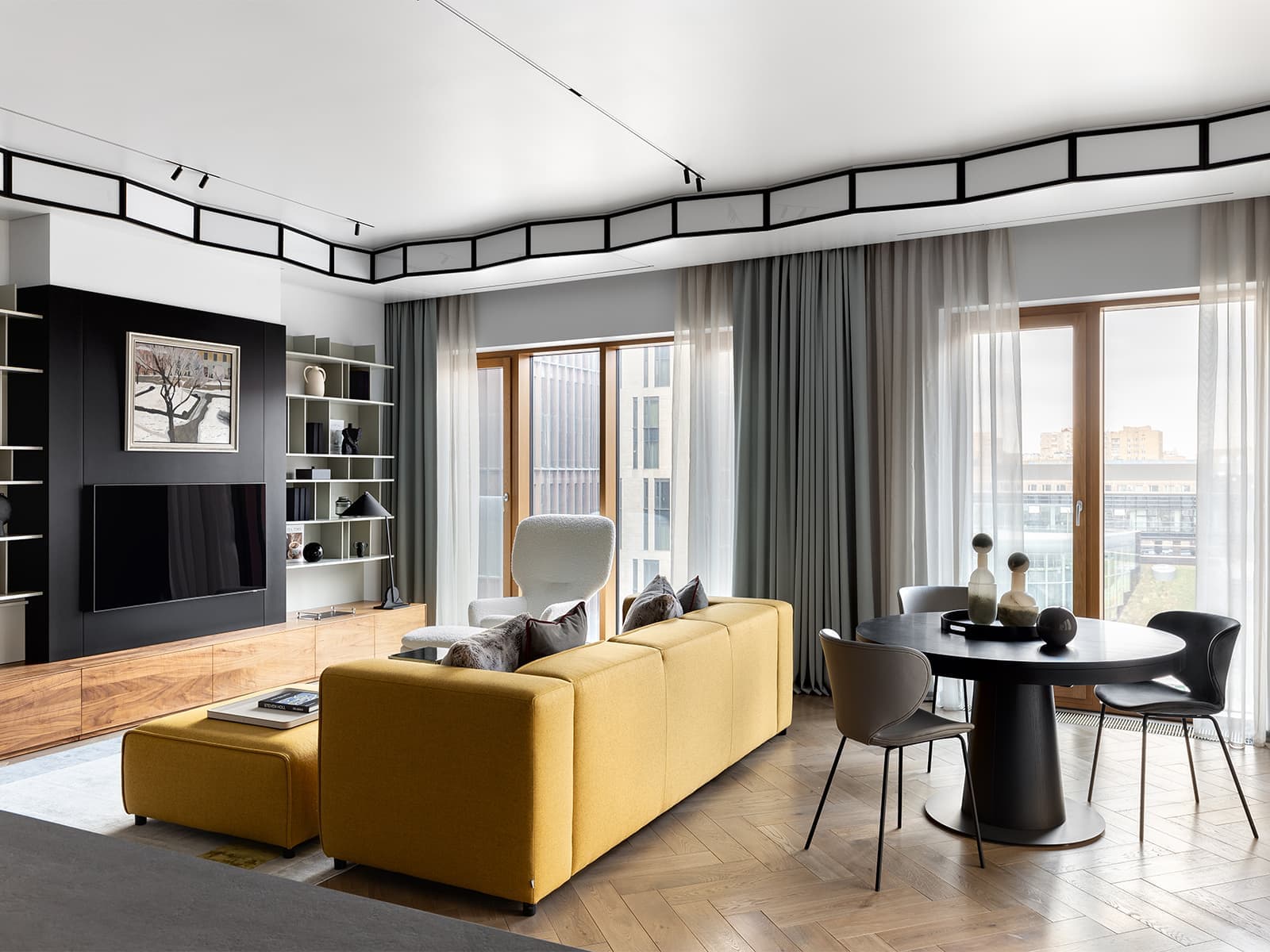 Элементы конструктивизма в красочном интерьере большой квартиры — проект Architecture design MatGolm