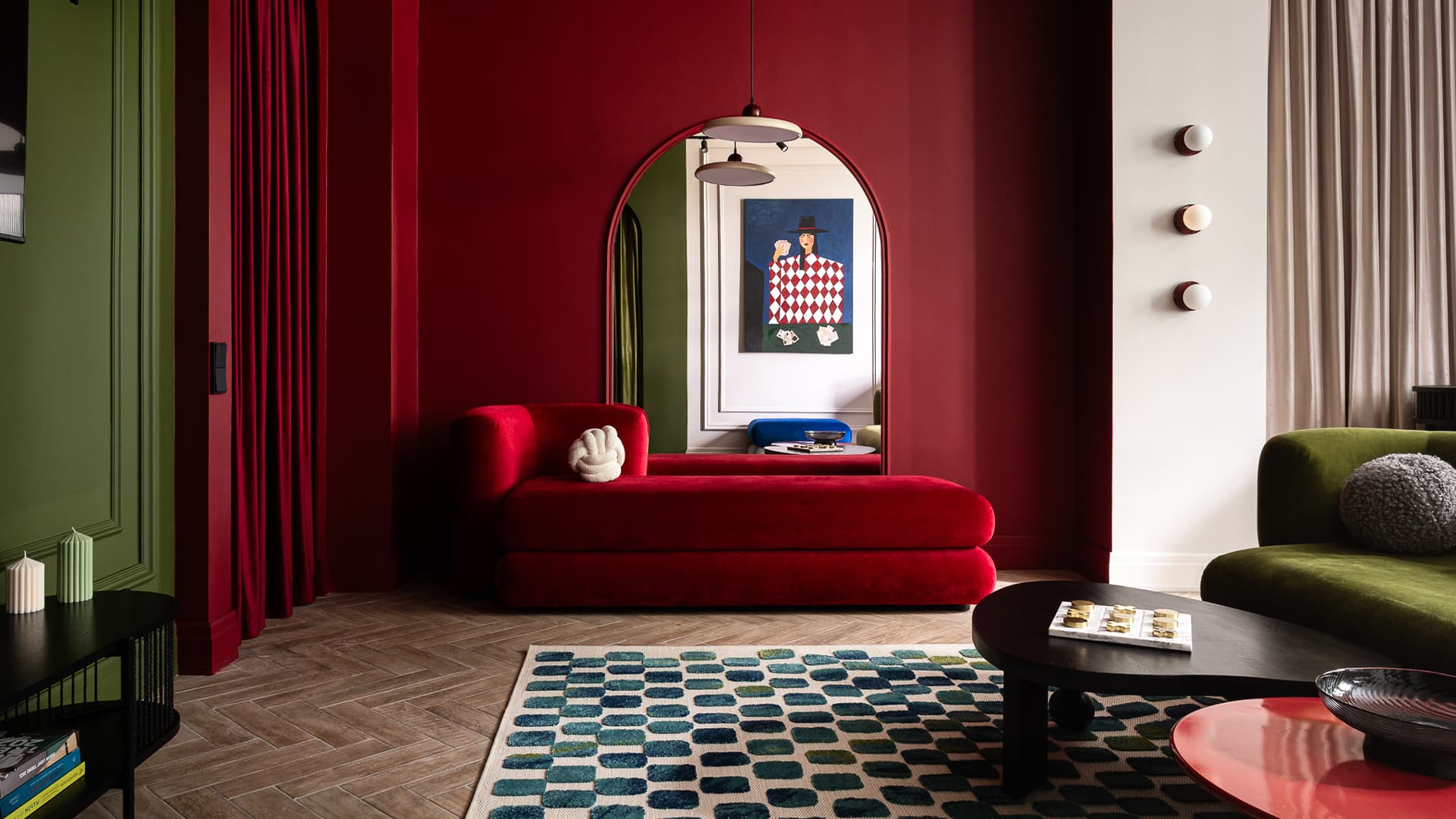 Бескомпромиссный красный в интерьере пространства для мероприятий — проект студии The Key Бескомпромиссный красный в интерьере пространства для мероприятий — проект студии The Key