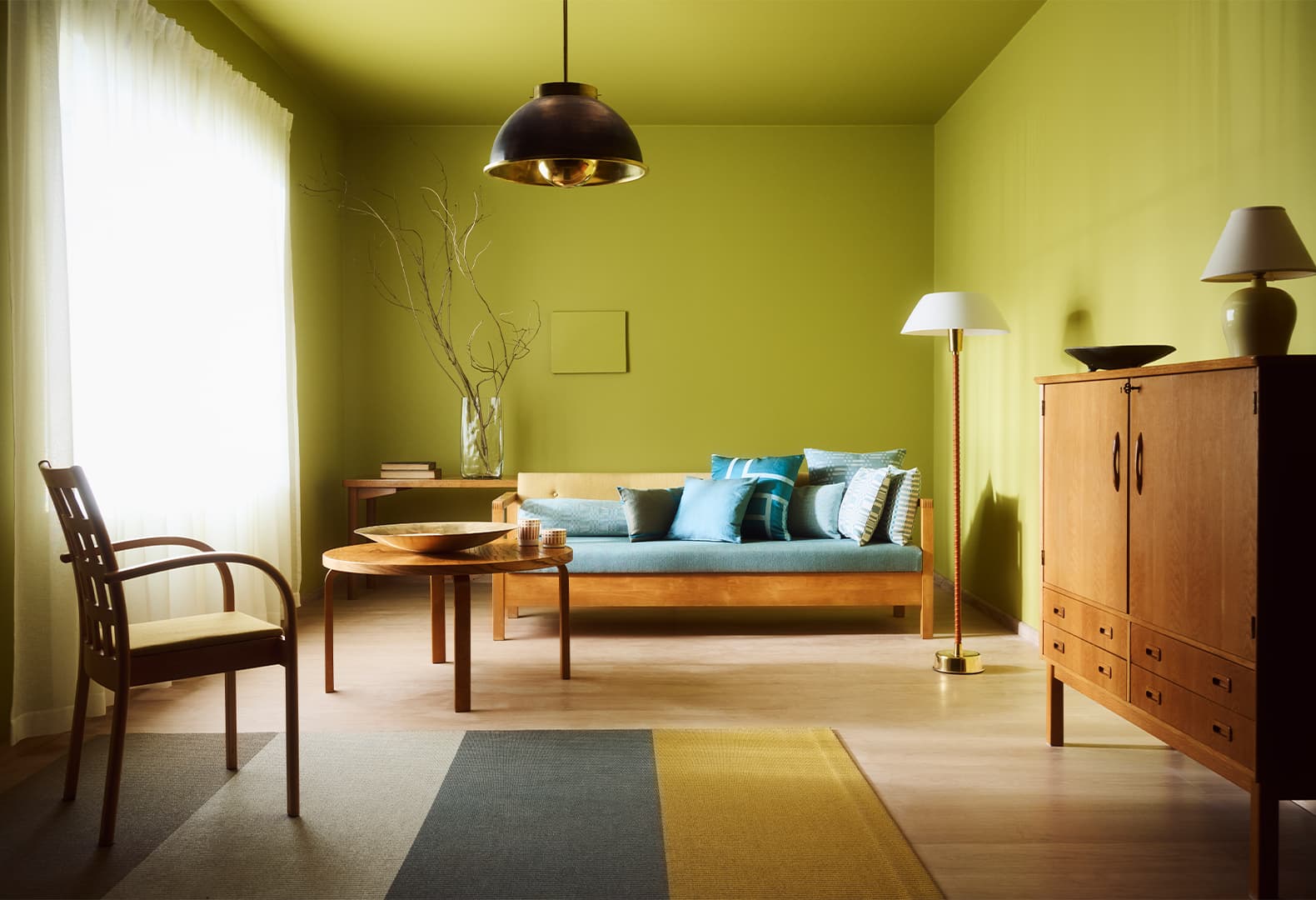 Silhouette AF-655. Benjamin Moore