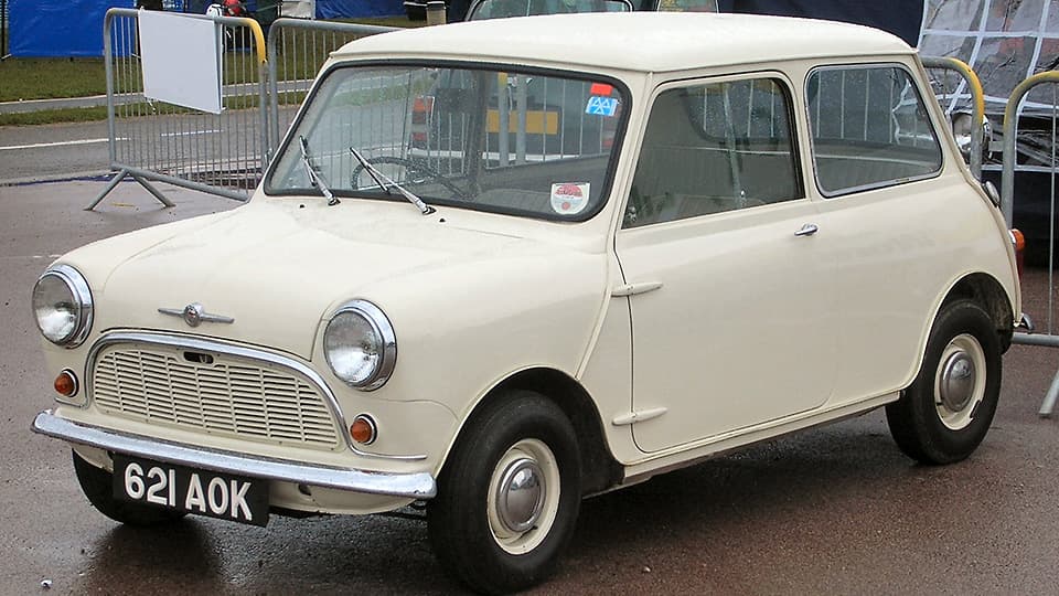 Автомобиль Mini. 8 изобретений, которые дал миру английский дизайн. design-mate.ru