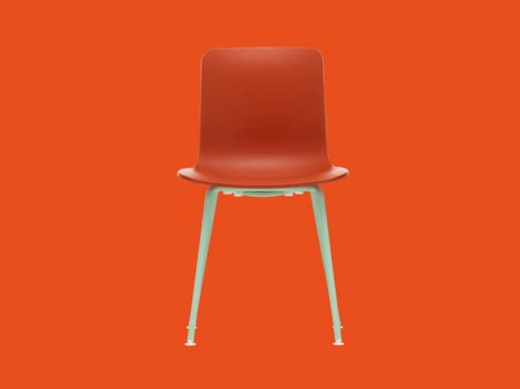 Джаспер Моррисон сделал яркие стулья для Vitra