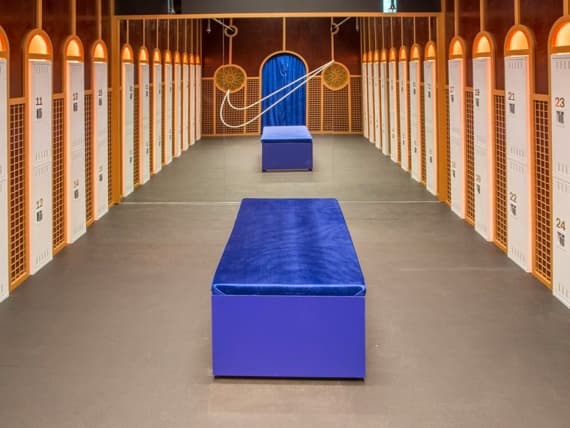 Nike сделал баскетбольную площадку в здании церкви в Чикаго