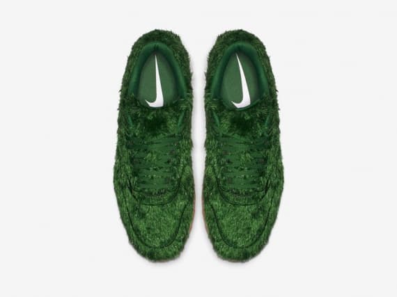NIKE представляют «травяные» кроссовки