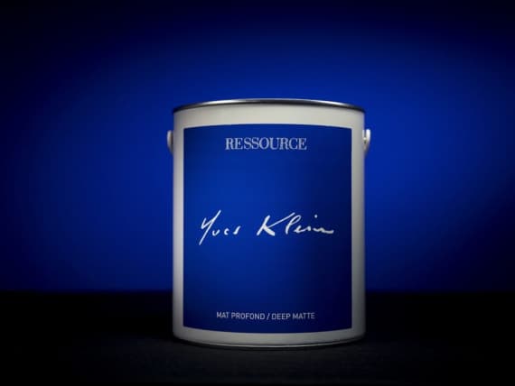 Фабрика Ressource выпустила краску цвета Yves Klein Фабрика Ressource выпустила краску цвета Yves Klein