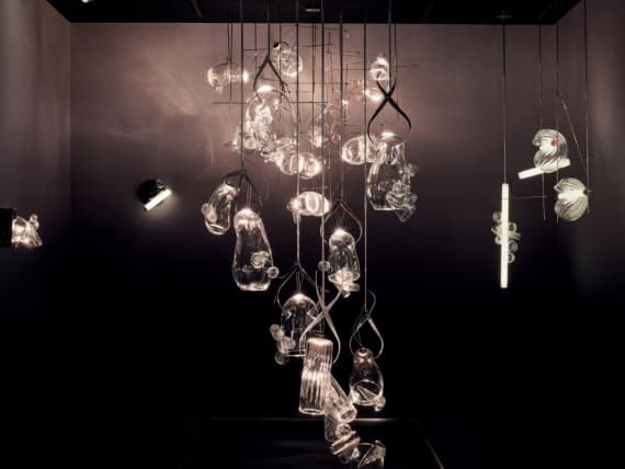 Линдси Адельман показала новую люстру на Design Miami/Basel Линдси Адельман показала новую люстру на Design Miami/Basel