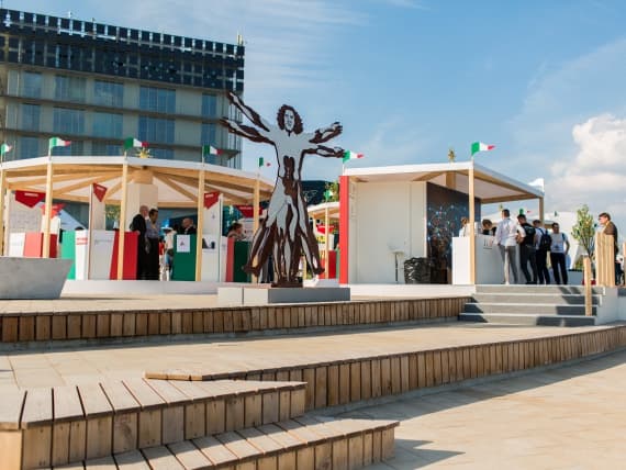 Remigio Architects установили статую в Сколково Remigio Architects установили статую в Сколково