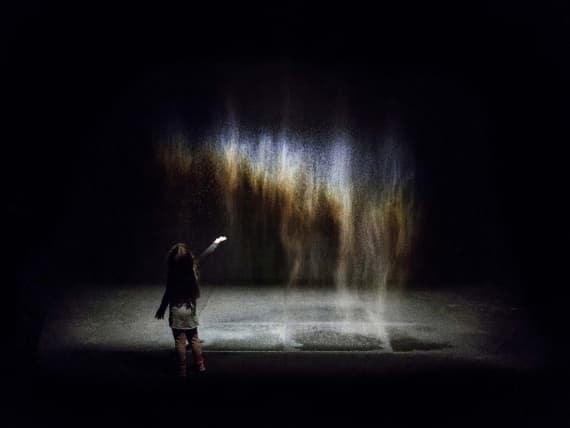 В Tate Modern проходит выставка Олафура Элиассона В Tate Modern проходит выставка Олафура Элиассона