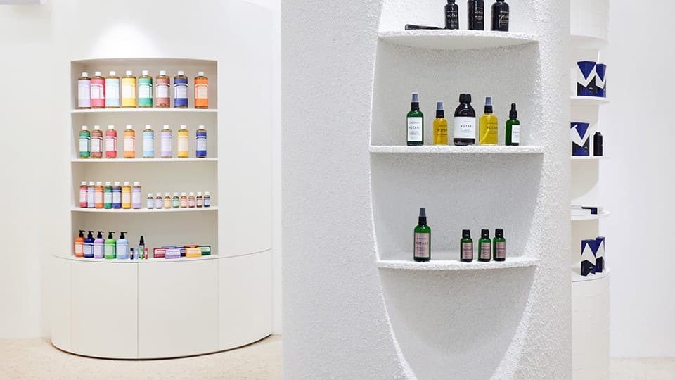 Парфюмерный магазин Dover Street Parfums Market в Париже – проект Рей Кавакубо