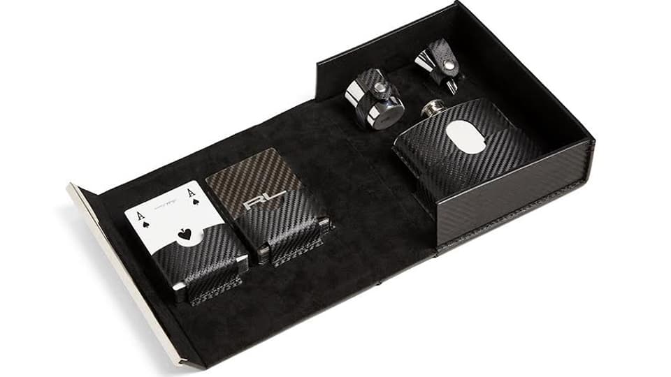 Шахматы Sutton Carbon Fiber. Девять роскошных подарков к Новому году, которые вы еще успеете купить