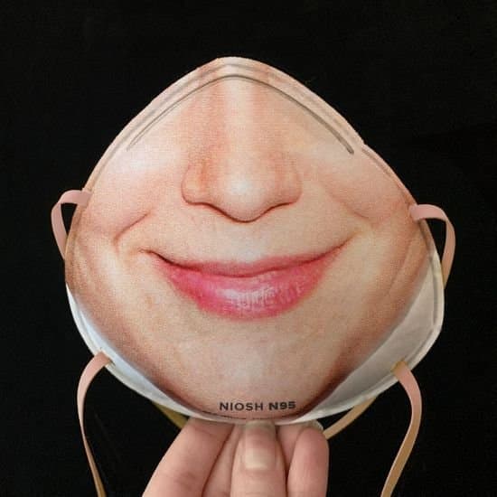 Фото: faceidmasks