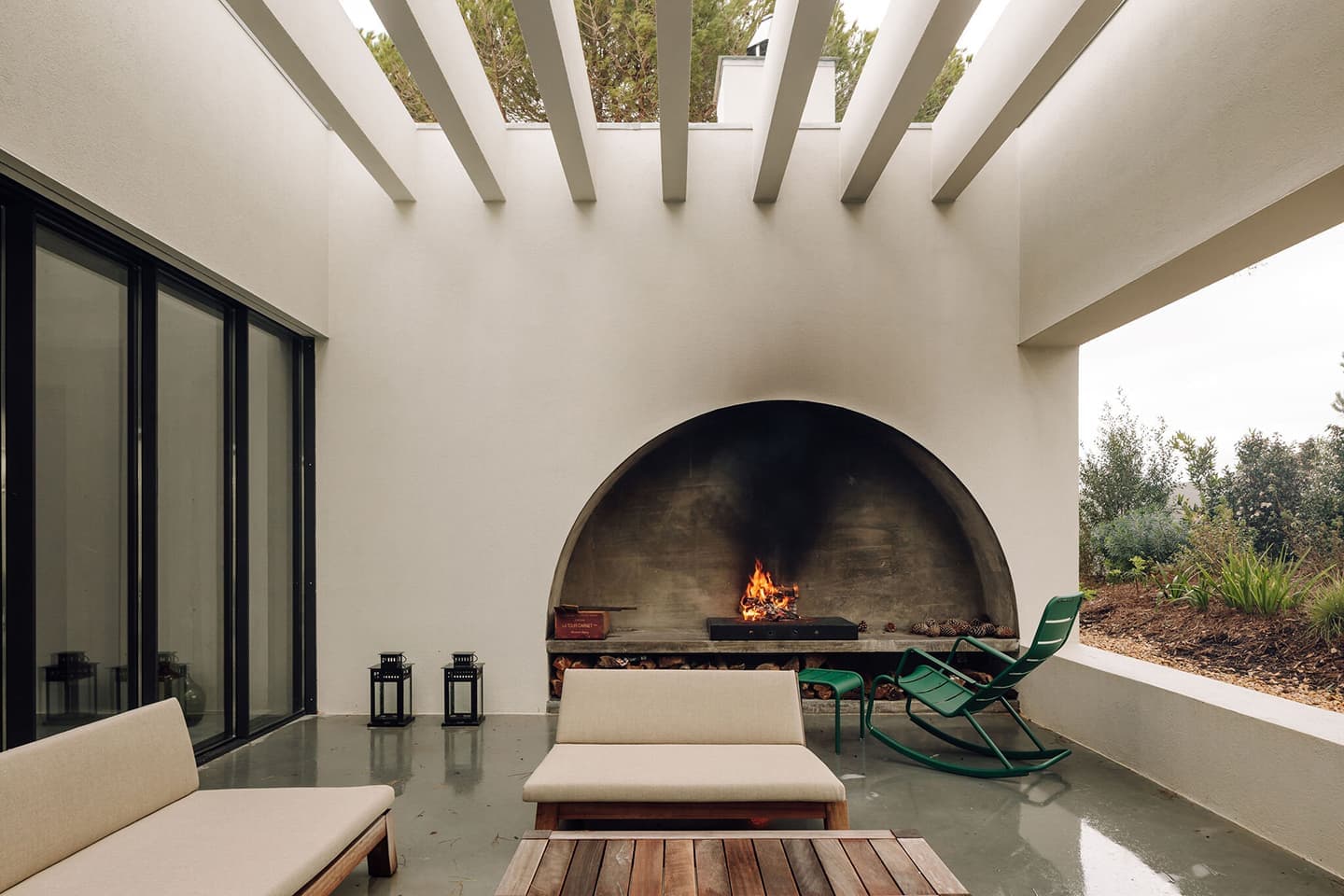 Видовая гостиная с тройной перспективной – проект Atelier RUA