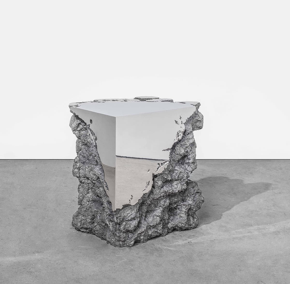 Synthesis Monolith, Hongjie Yang